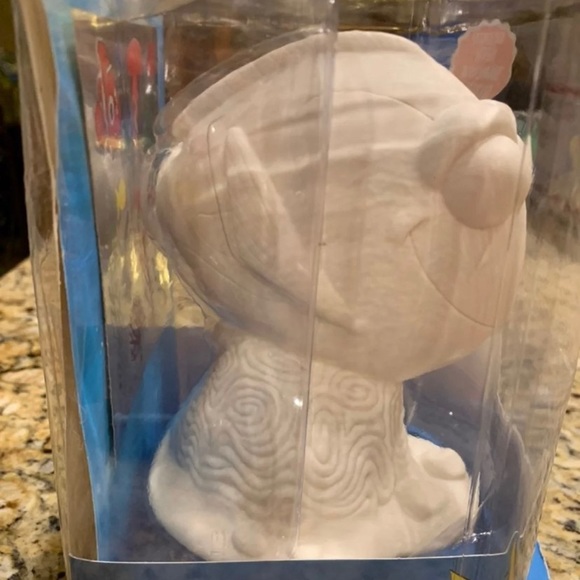 Disney Finding Dory Design a Dory Figure With Stickers and Markers - Picture 2 of 3